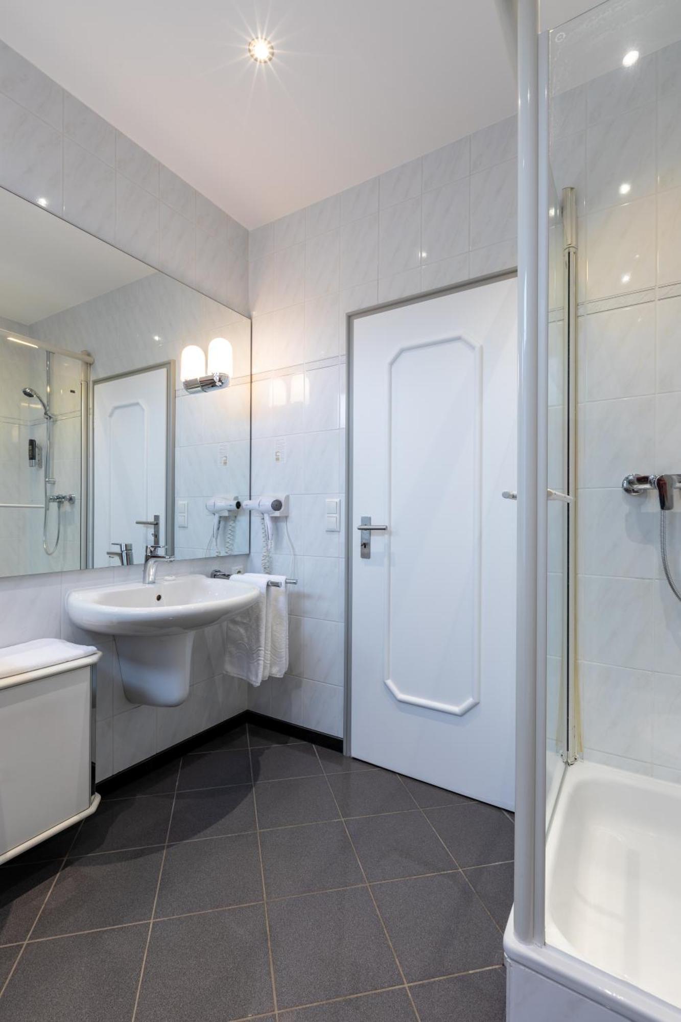 Hotel Wittekindsquelle Bad Oeynhausen Habitación foto